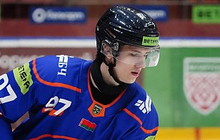 Константин Клюквин продолжит выступать в «Локомотиве»